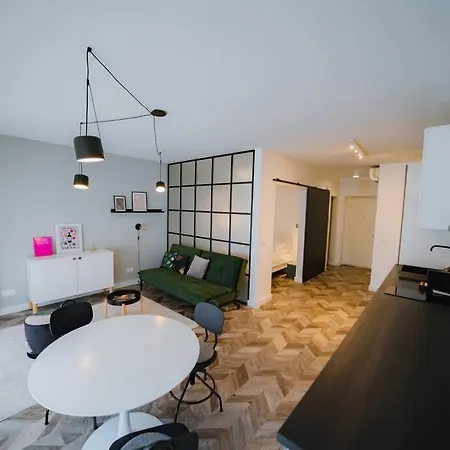 Designer Flat Heart Of The Budapest